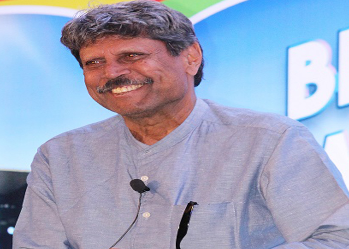 जब अपने गाने से कपिल देव ने जीता सबका दिल जब अपने गाने से कपिल देव ने जीता सबका दिल